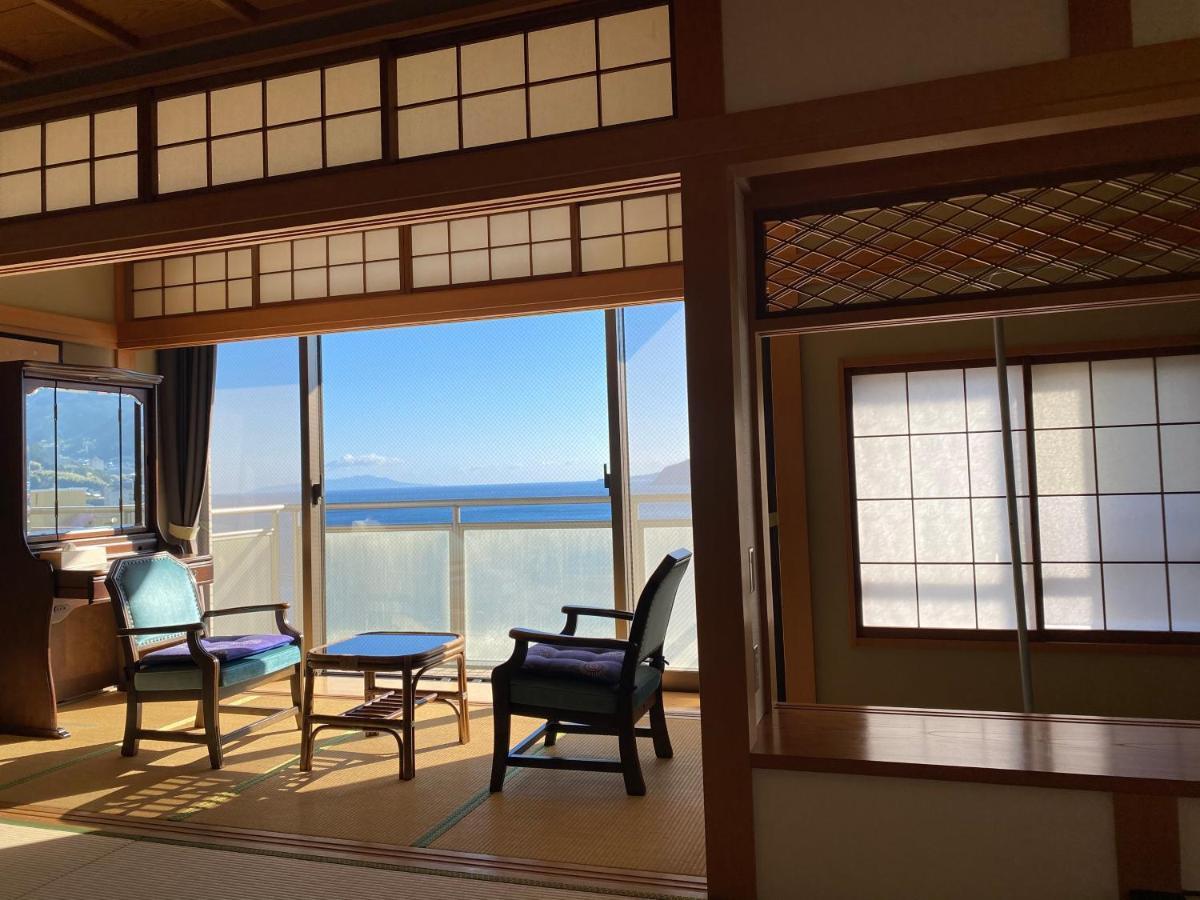 Atami Onsen Guest House Megumi Екстериор снимка