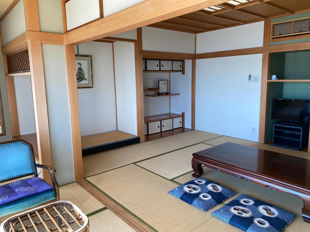 Atami Onsen Guest House Megumi Екстериор снимка