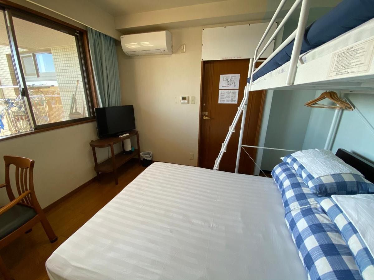 Atami Onsen Guest House Megumi Екстериор снимка