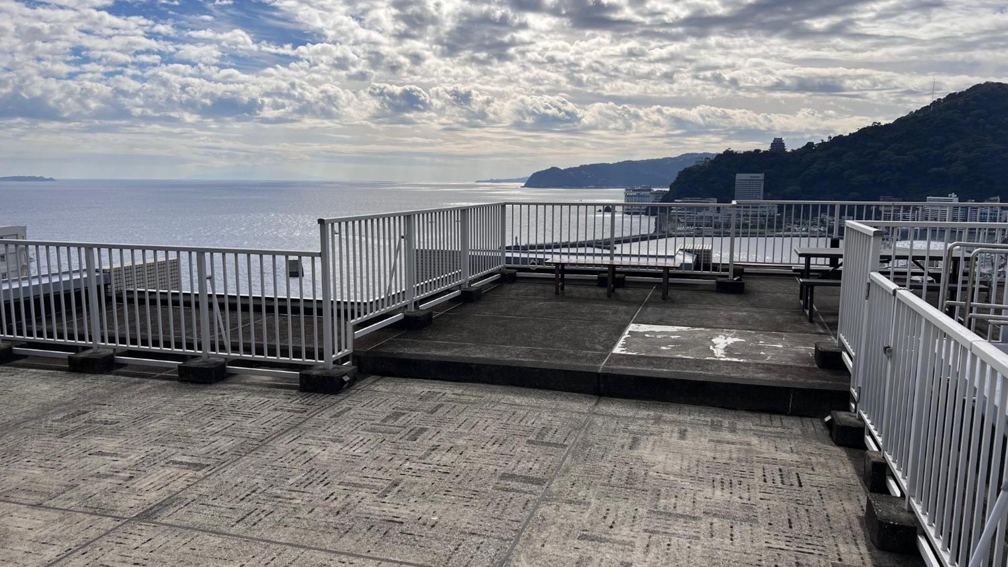 Atami Onsen Guest House Megumi Екстериор снимка